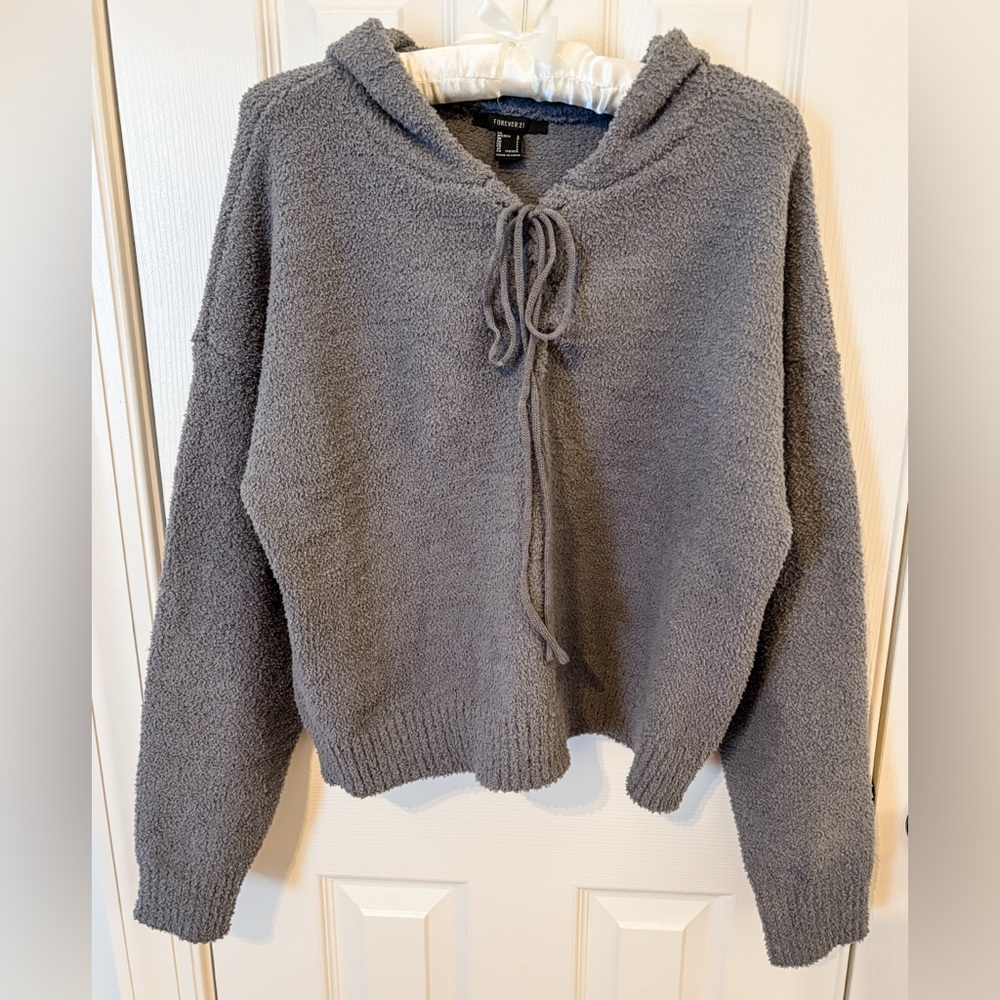 Forever 21 Gray Hoodie Lace Up Sweater Super Soft Size Large NWOT